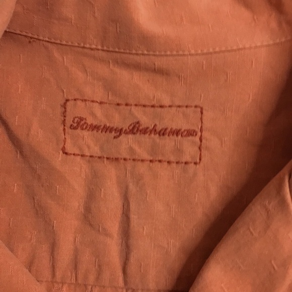 Tommy Bahama short sleeve size M excellent condition - Picture 2 of 9